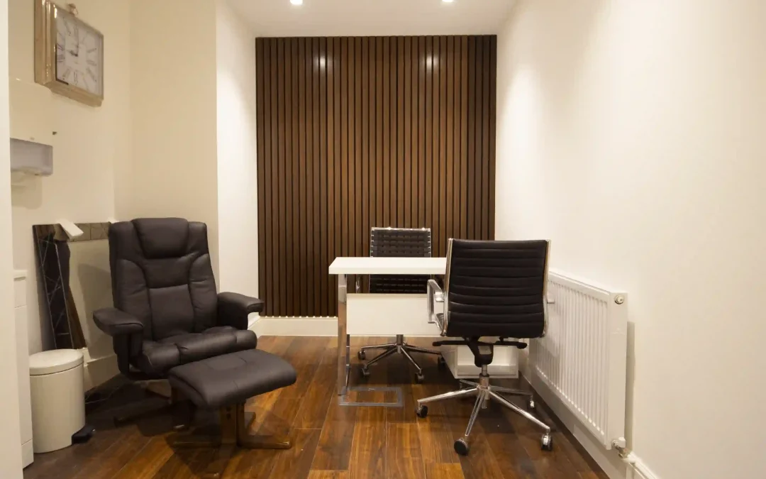 When Is the Best Time to Book a Therapy Room in London?